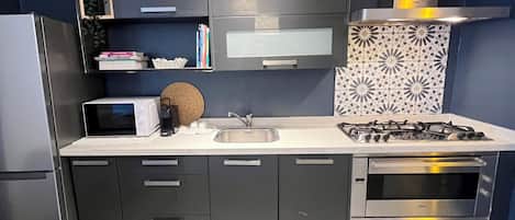 Microwave, stovetop