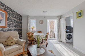 Interior - Riverside 2BD Flat, Short Walk to the ExCel Centre (Greater London)