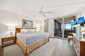 2 bedrooms, iron/ironing board, free WiFi, bed sheets - Atrium #304 - direct beachfront vacation rental Sanibel! (Sanibel Island)