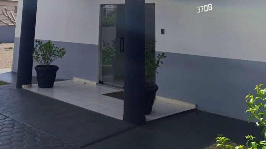 ARCA'S EXPRESS HOTEL