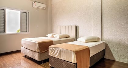 ARCA'S EXPRESS HOTEL