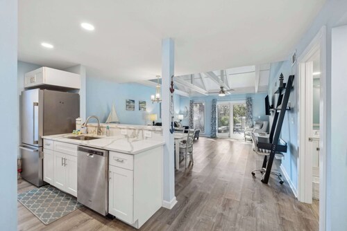 Island Stay, Perfect for Adventure & Relaxation!