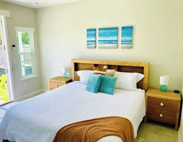 4 bedrooms, iron/ironing board, WiFi, bed sheets