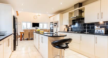 Groes Faen Bach Farmhouse
