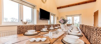 Groes Faen Bach Farmhouse