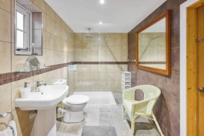 Bruser, hårtørrer, håndklæder, Shampoo