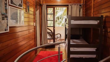 Sitio Cantinho da vovó Cida com Banheira - São João Batista - SC | 4 quartos, roupas de cama premium, individualmente decorados