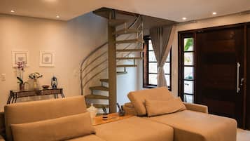 Family House | Living area | 48-inch Smart TV with digital channels, Netflix, streaming services