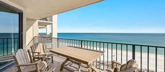 Beachfront 3BR!!  Next door to the Flora-Bama!!