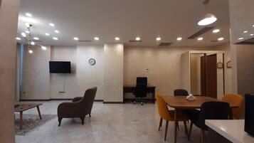 Standard Apartment, Mountain View | Living area