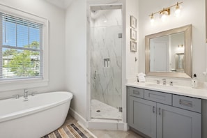 Shower, hair dryer, towels