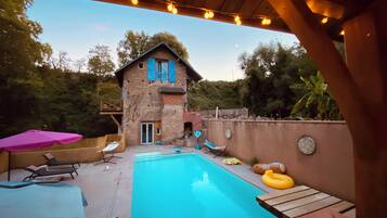Piscine extérieure
