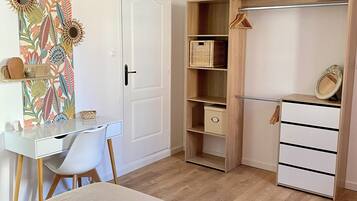 1 habitación, wifi y ropa de cama