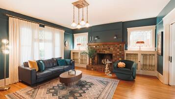 Smart TV, books, music library, stereo