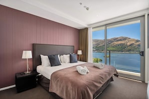 3 habitaciones, tabla de planchar con plancha, cuna de viaje y wifi 