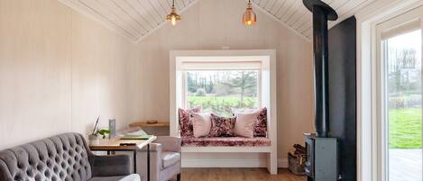 スマートテレビ、暖炉