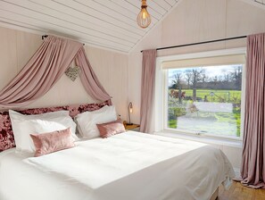 2 quartos, berço de viagem, Wi-Fi, roupa de cama