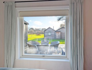 Interior - Veraison - Ashling Park - sleeps 4 guests  in 2 bedrooms (Chichester)