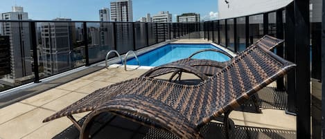 Apartment | Pool | Outdoor pool, pool umbrellas, sun loungers