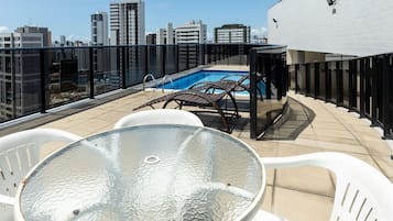 Apartment | Outdoor dining