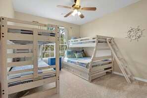 3 dormitorios, tabla de planchar con plancha, wifi y ropa de cama