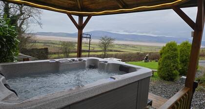 Haven Lodge Kirkby In Furness - a lodge that sleeps 2 guests in 1 bedroom