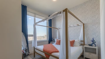 2 bedrooms, desk, iron/ironing board, free WiFi