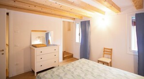 1 bedroom, iron/ironing board, bed sheets - Dimora Brasiola - Isola di Pellestrina Ve (Venezia)