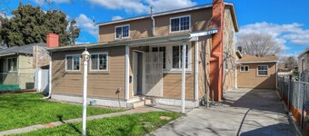 Enjoyable 6+bedroom house near Oakland Airport