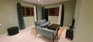 Smart TV, books - Magna Appartements-56B's house (Willemstad)