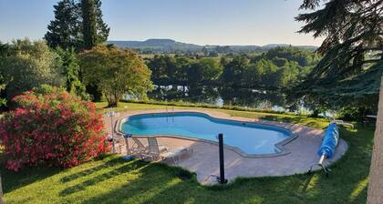 Les Rives du Lot - Piscine au bord du fleuve