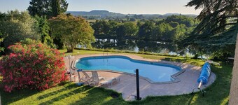 Les Rives du Lot - Piscine au bord du fleuve