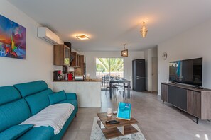 TV - Villa Kaino 2 - Climatisée avec piscine (Ondres)