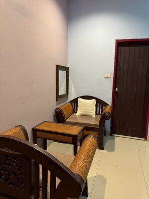 Superior Double Room | Living room