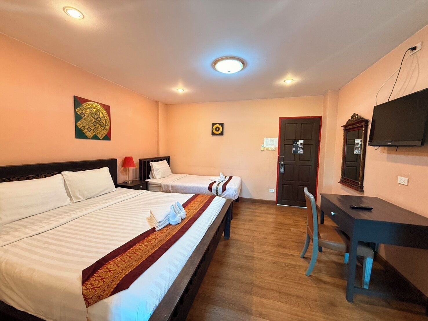 Chambre triple Deluxe | Accès au Wi-Fi (inclus), literie fournie