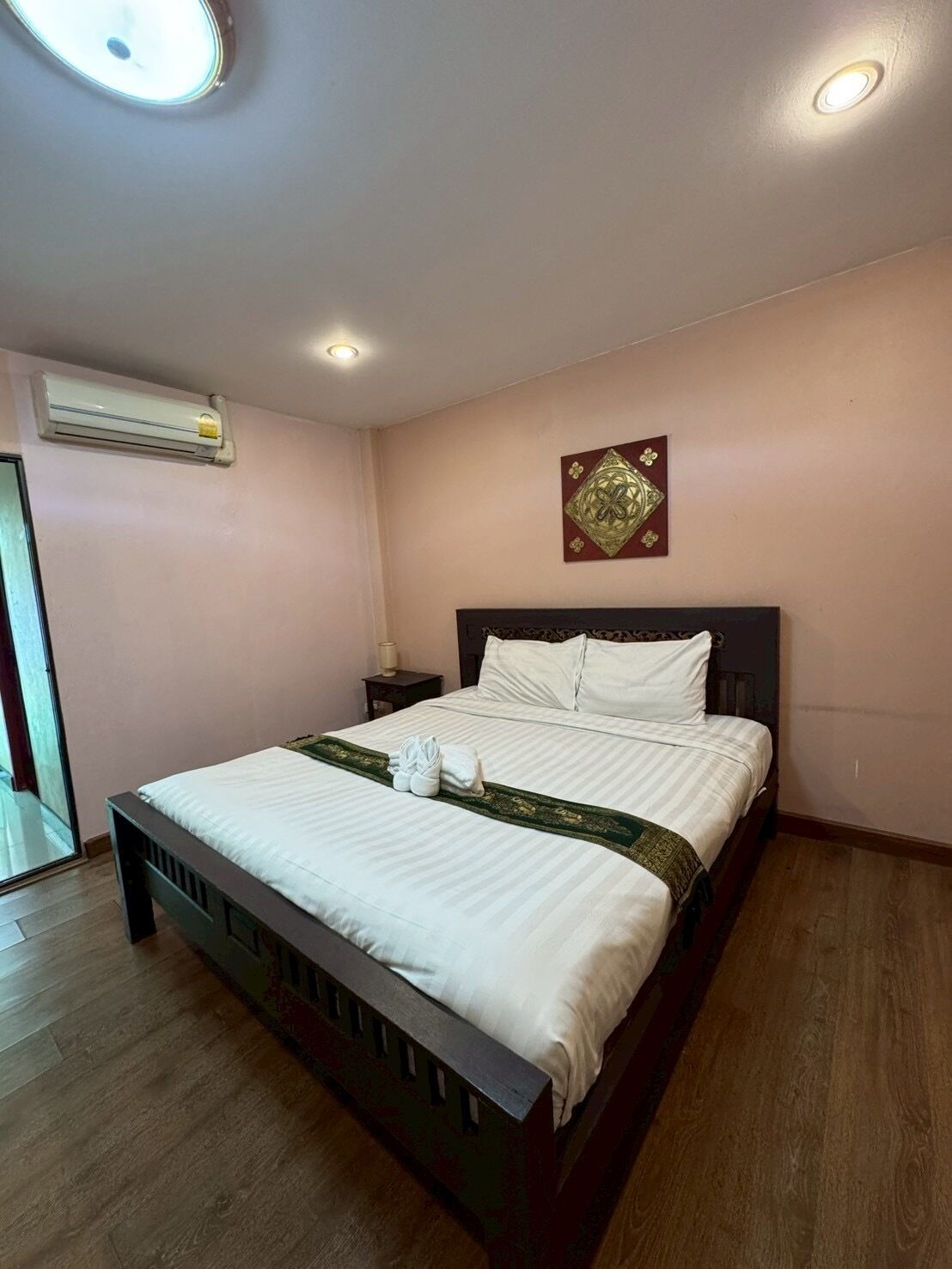 Chambre Deluxe double | Accès au Wi-Fi (inclus), literie fournie