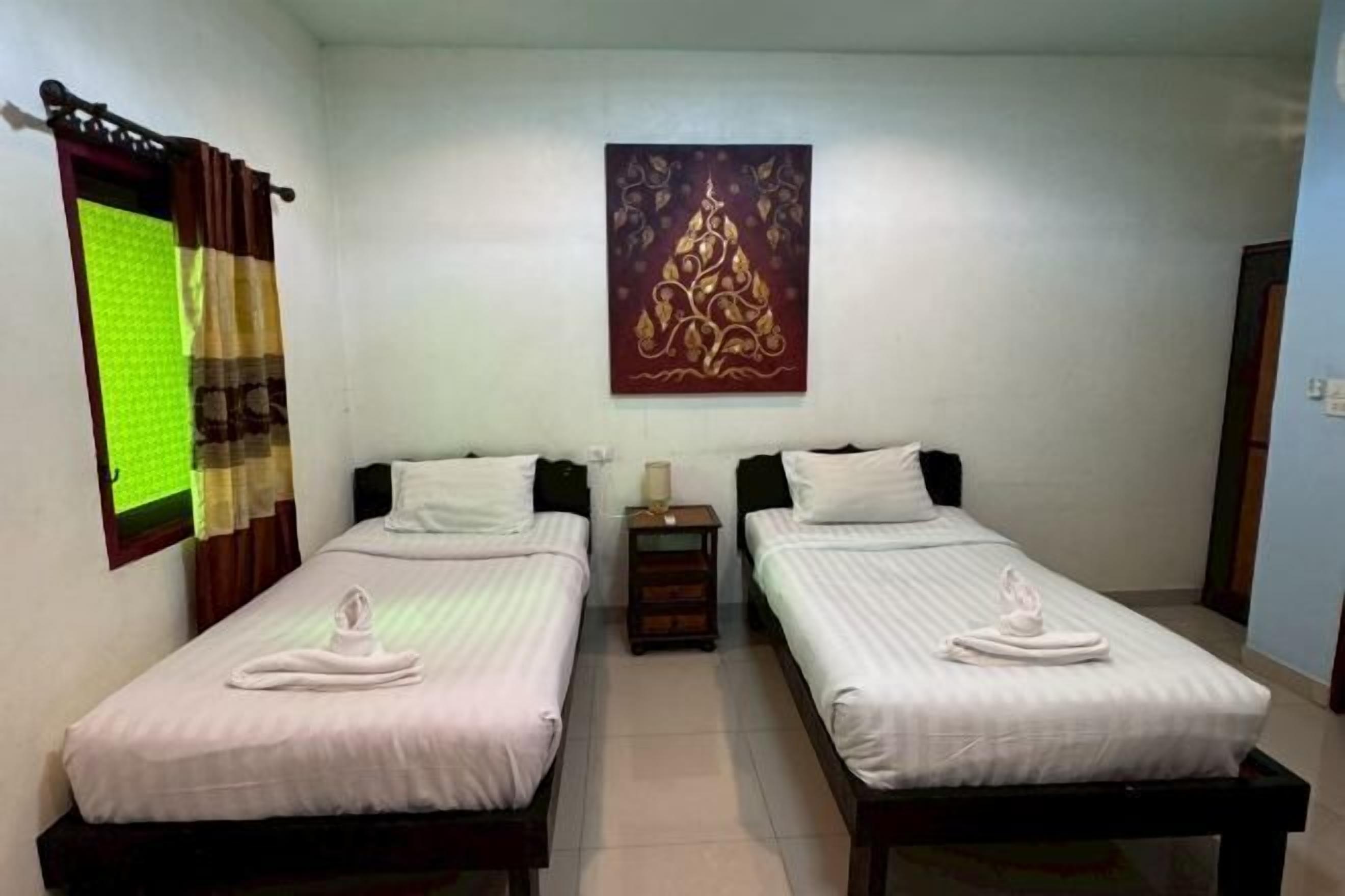 Free WiFi, bed sheets