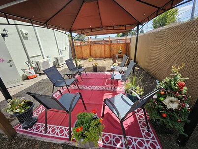 Charming 2-bedroom apartment in delightful Monroe, Oregon.