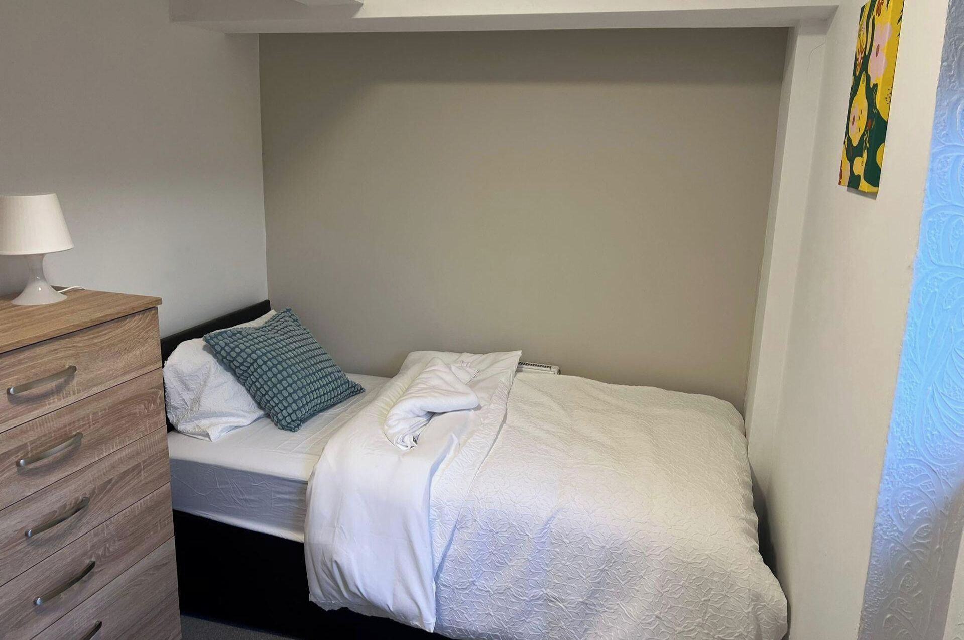 House | 5 bedrooms, iron/ironing board, free WiFi, bed sheets