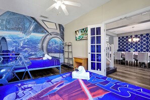 8 bedrooms, iron/ironing board, free WiFi, bed sheets