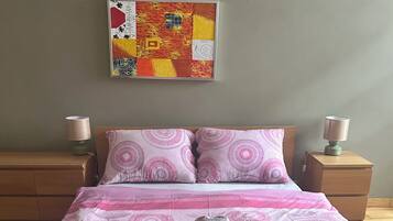 1 quarto, Wi-Fi de cortesia, roupa de cama