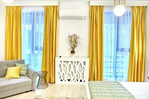 Studio familial | Décor unique, ameublement unique, système d’insonorisation