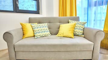 Studio dành cho gia đình | Trang trí khác biệt, trang bị nội thất với thiết kế riêng biệt