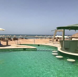 Apartment | Pool | Outdoor pool - Impeccable 1-bed Apartment in Hurghada (Hurghada)