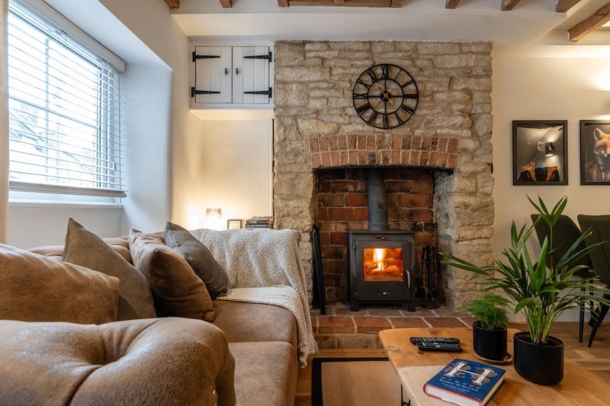 Beautifully Presented Dog Friendly Holiday - The Snug - Chipping Norton