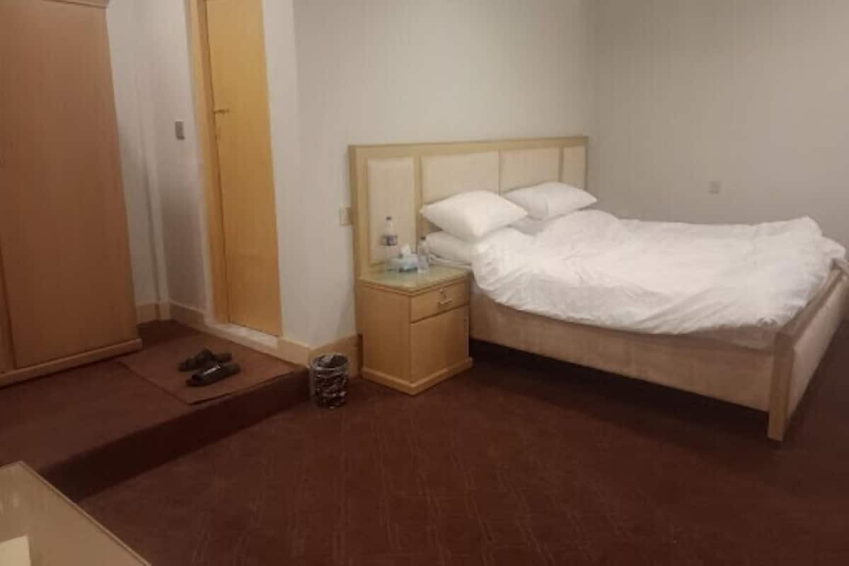 Deluxe Tek Büyük Yataklı Oda, Şehir Manzaralı | Ses yalıtımı, ütü/ütü masası, ücretsiz kablosuz İnternet