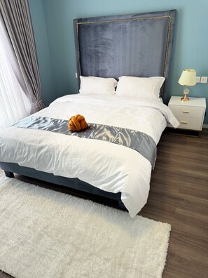1 habitación, tabla de planchar con plancha, wifi y ropa de cama