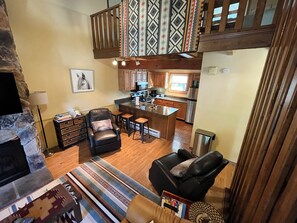 Smart TV, fireplace - Lift View Condo - 9 in the heart of the resort (Taos Ski Valley)