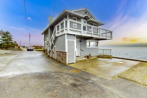 Exterior - Waterfront Retreat on Camano Island – Stunning Views! (Camano Island)