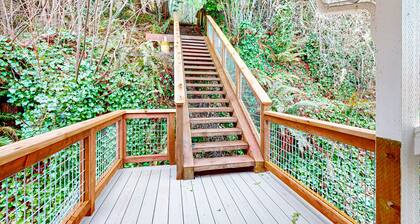 Waterfront Retreat on Camano Island â Stunning Views!